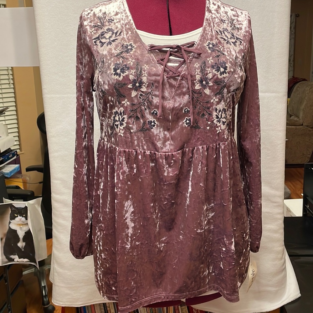 NWT Style & Co. Long Sleeve Velveteen Bohemian Tunic. Size M
